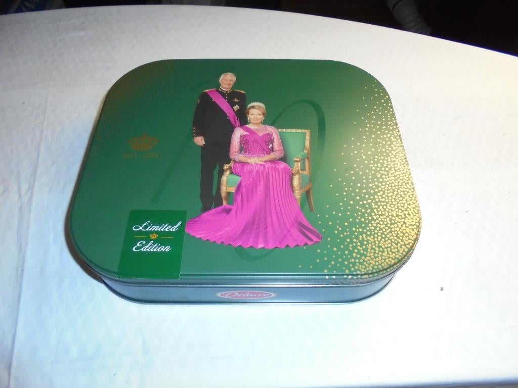 Blikken doos Koningshuis, Verzamelen, Koningshuis en Royalty, Zo goed als nieuw, Overige typen, Ophalen of Verzenden