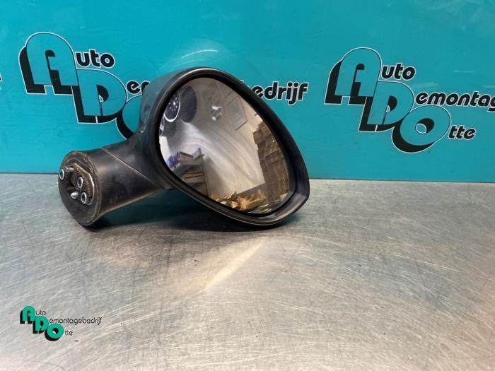 Buitenspiegel rechts van een Fiat Punto Grande (Punto Grande, Auto-onderdelen, Spiegels, Fiat, Gebruikt, 3 maanden garantie, Ophalen of Verzenden