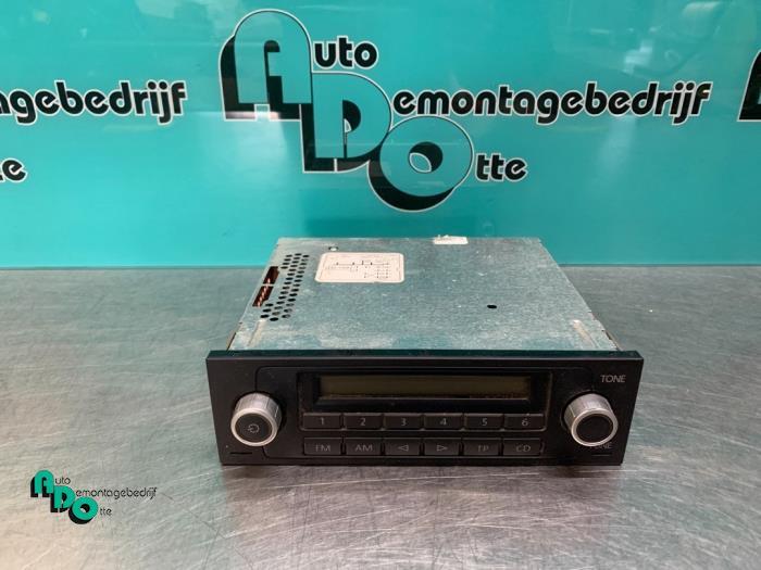 Radio d'un Volkswagen Caddy (Caddy 04-), Autos : Pièces & Accessoires, Volkswagen, -, 3 mois de garantie, Utilisé