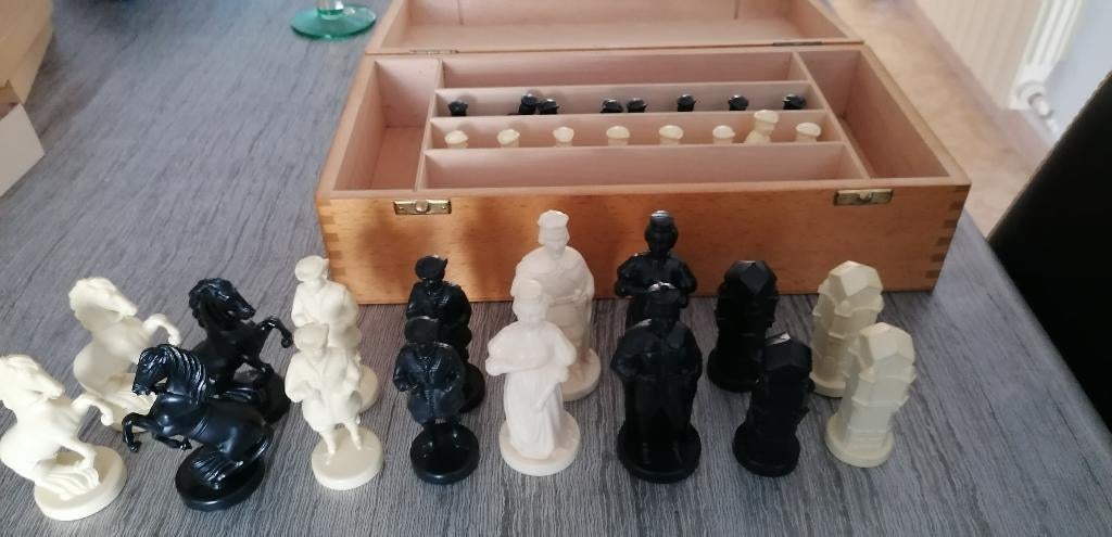 Pièces Echec, Hobby & Loisirs créatifs, Jeux de société | Jeux de plateau, Enlèvement, Utilisé