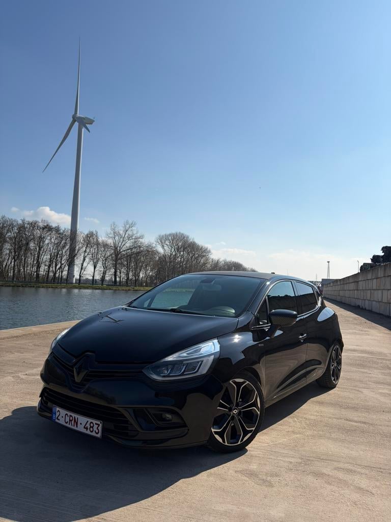 Renault Clio 4 *BOSE EDITION*, Autos, Achat, Boîte manuelle, Capteur de lumière, Noir
