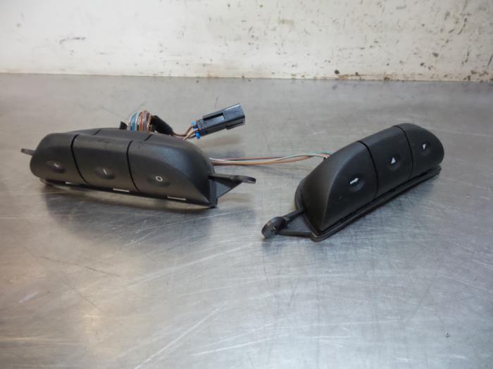 Radiobediening Stuur van een Opel Astra (Astra G 98-), Gebruikt, -, -, Opel