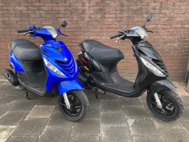 🤩2 X A KLASSE PIAGGIO ZIP 4 TAKT 2V BOUWJAAR 2014/2015🤩, Fietsen en Brommers, Ophalen, Zip, Klasse A (25 km/u), Benzine