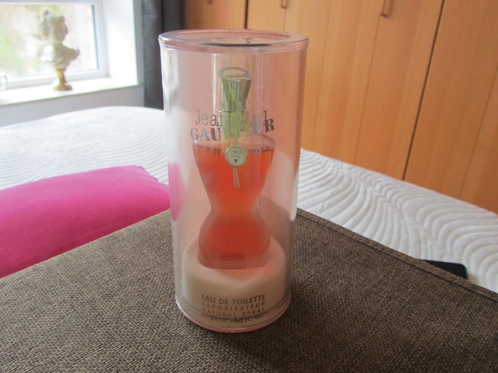 GAULTIER Jean-Paul Eau de toilette CLASSIQUE neuve, Collections, Parfums, Envoi