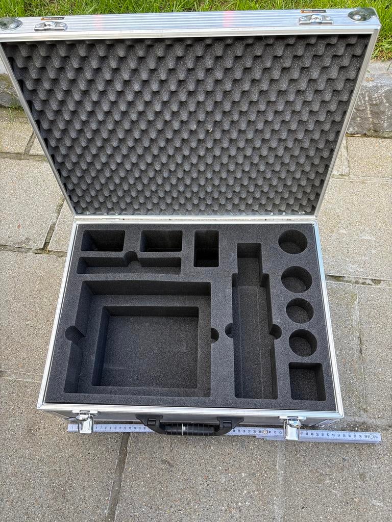 Valise professionnelle de bricolage, Enlèvement, Bricolage