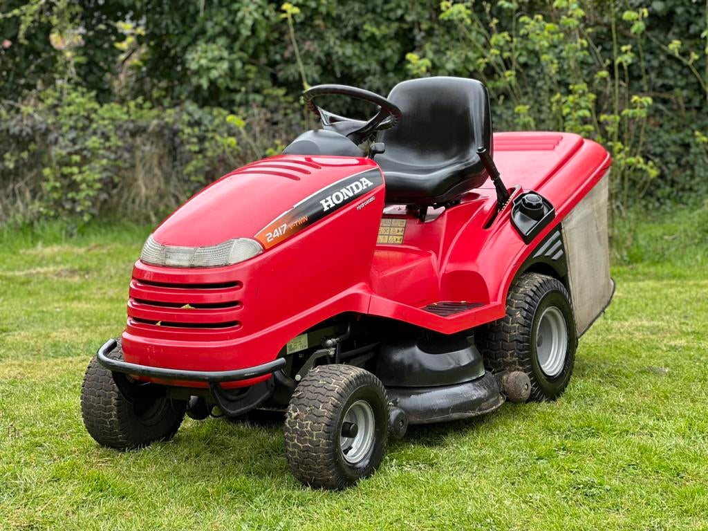 Honda Zitmaaier 2417 V-Twin – Startklaar met Nieuwe Batterij, Tuin en Terras, Ophalen, Zo goed als nieuw, Opvangbak