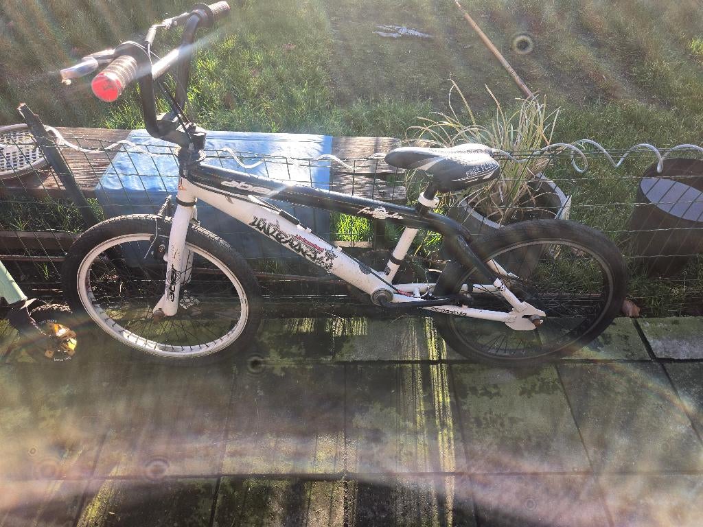 Velo, Vélos & Vélomoteurs, Enlèvement, Utilisé