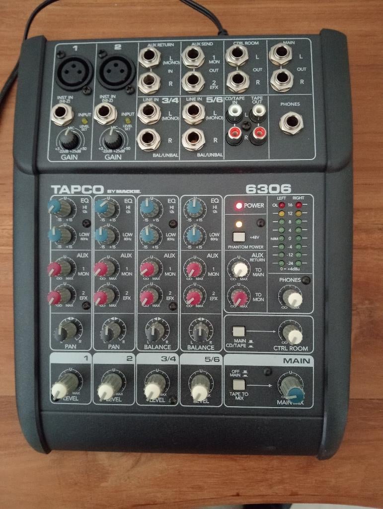 TAPCO  Mackie 6306   6 Channel Mixer met voeding, Ophalen, Zo goed als nieuw