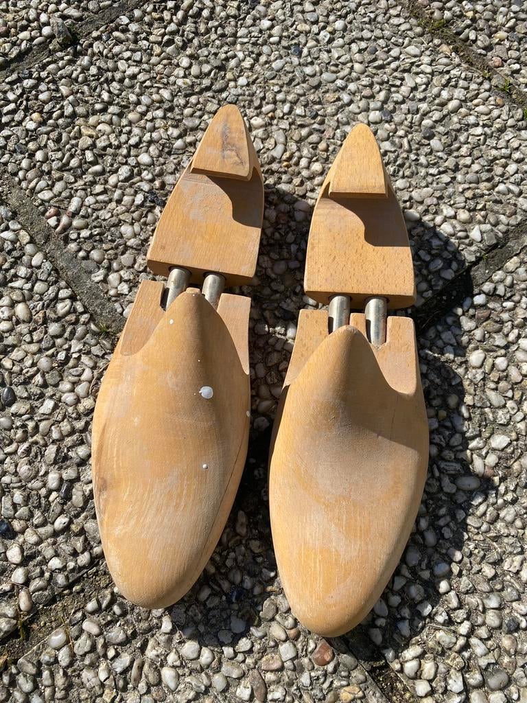 Schoenspanners, Verzenden