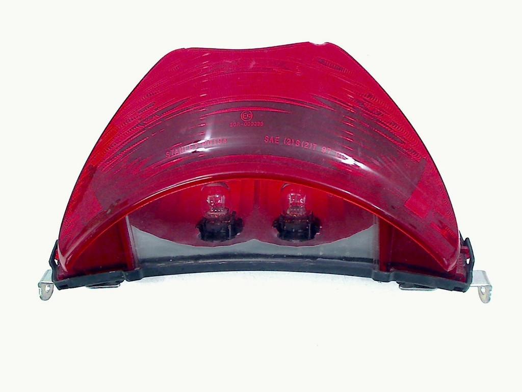 FEU ARRIÈRE CBR 600 F 2001-2006 (CBR600F CBR600F4i PC35), Dhr. S. di Majo, Utilisé, Info@cama-motorparts.nl, P.J. Troelstraweg 8 8
3144 CX  MAASSLUIS, NL