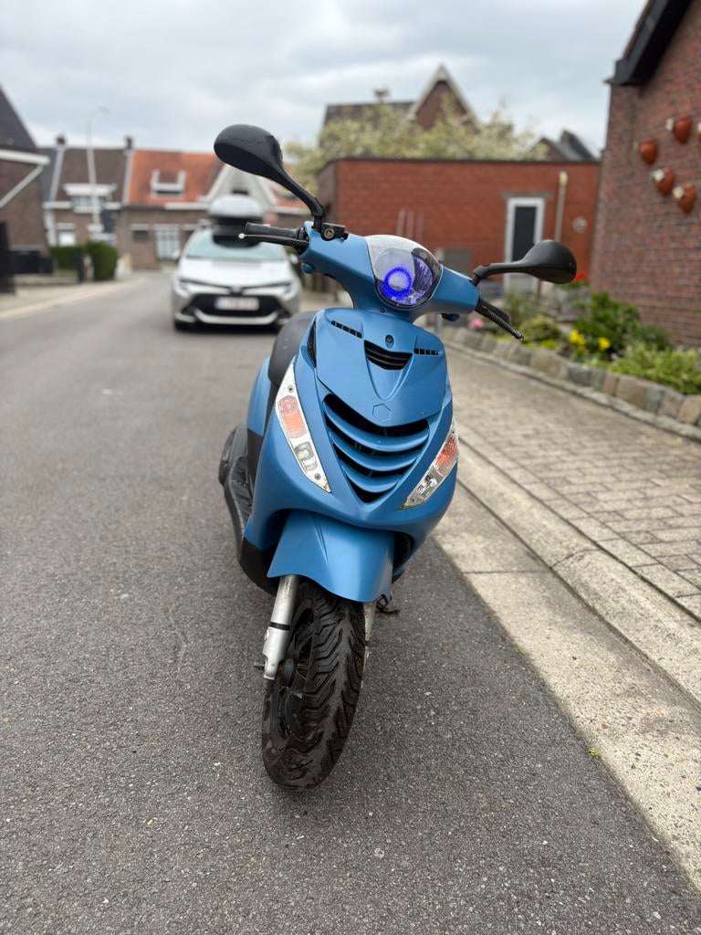 Piaggio zip iget B klasse, Vélos & Vélomoteurs, Scooters | Piaggio, Enlèvement, Comme neuf, Zip