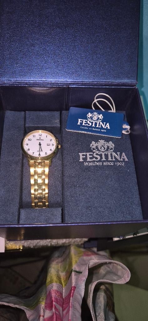 Montre neuve Festina femme, Autres marques, Or, Enlèvement, Or