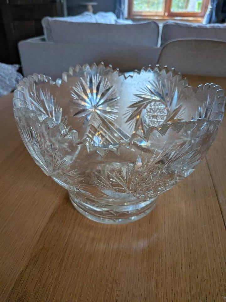 Fruitschaal van Boheems kristal, Ophalen