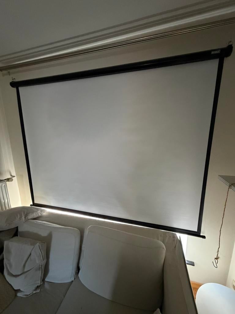 Innox ScreenMate projectiescherm - 93 inch, Audio, Tv en Foto, Projectieschermen, Zo goed als nieuw, Handmatig, Ophalen