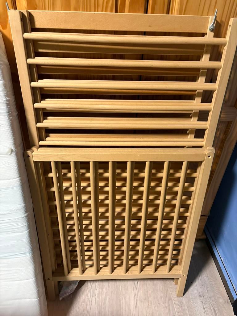 Lit bebe matelas et contour, Ophalen, Zo goed als nieuw, Matras