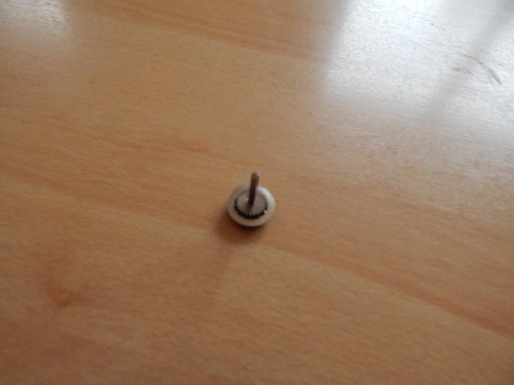 Märklin 207630 Aandrijfas met tandwiel en rubbers, Hobby en Vrije tijd, Ophalen of Verzenden, Nieuw, Locomotief, Märklin