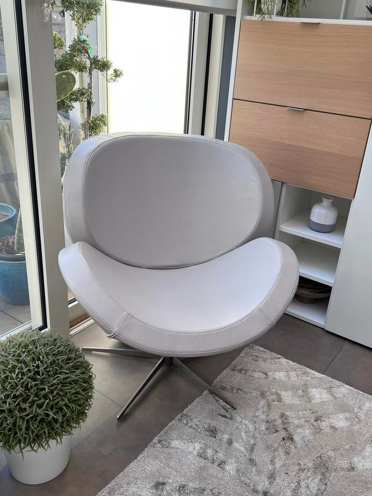 Design zetel, Huis en Inrichting, Fauteuils, Ophalen, Zo goed als nieuw, Leer