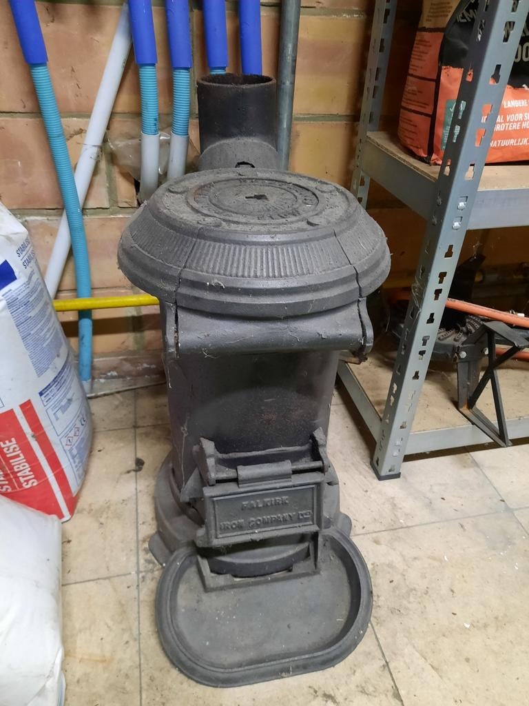 Poêle ancien en fonte., Maison & Meubles, Enlèvement