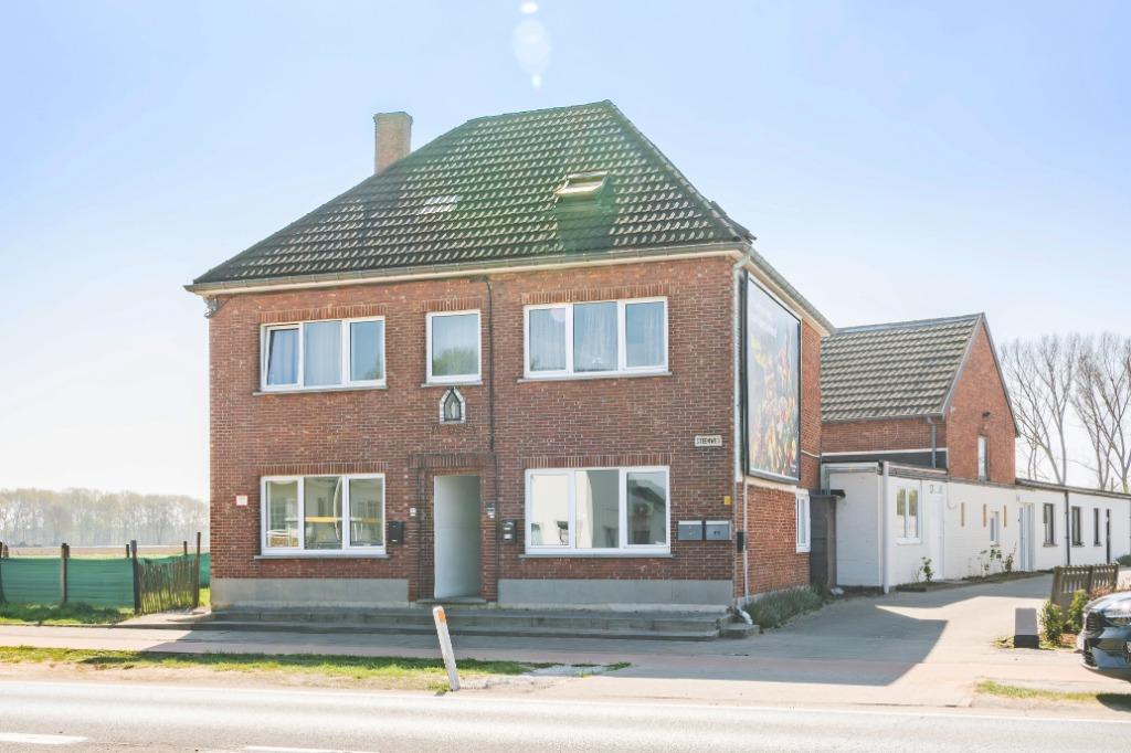Rendabele vastgoedinvestering met gegarandeerde inkomsten, 574 m², 11 kamers, Provincie Limburg, 1500 m² of meer