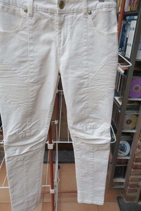 Broek nieuw wit Pierre Balmain mt 26, Neuf, Enlèvement ou Envoi, Taille 34 (XS) ou plus petite, Blanc