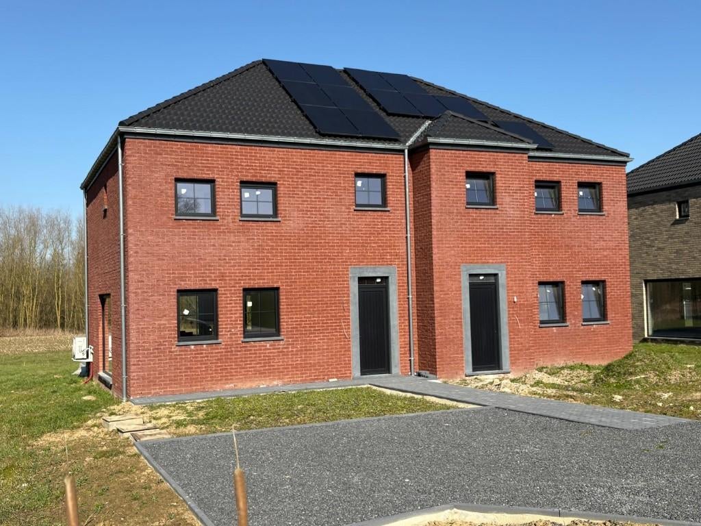 Nieuwe halfopenbebouwing gelegen te Geraardsbergen, Immo, Geraardsbergen, 3 kamers, 16 kWh/jaar, 200 tot 500 m²