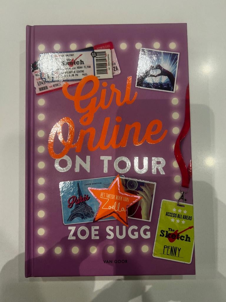 Boek Girl Online On Tour Zoe Sugg, Ophalen, Zo goed als nieuw