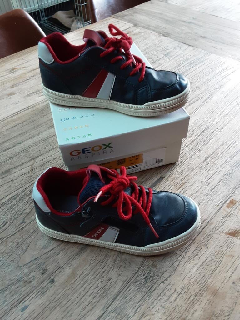 Chaussures Geox taille 32, Enlèvement ou Envoi, Comme neuf, Chaussures