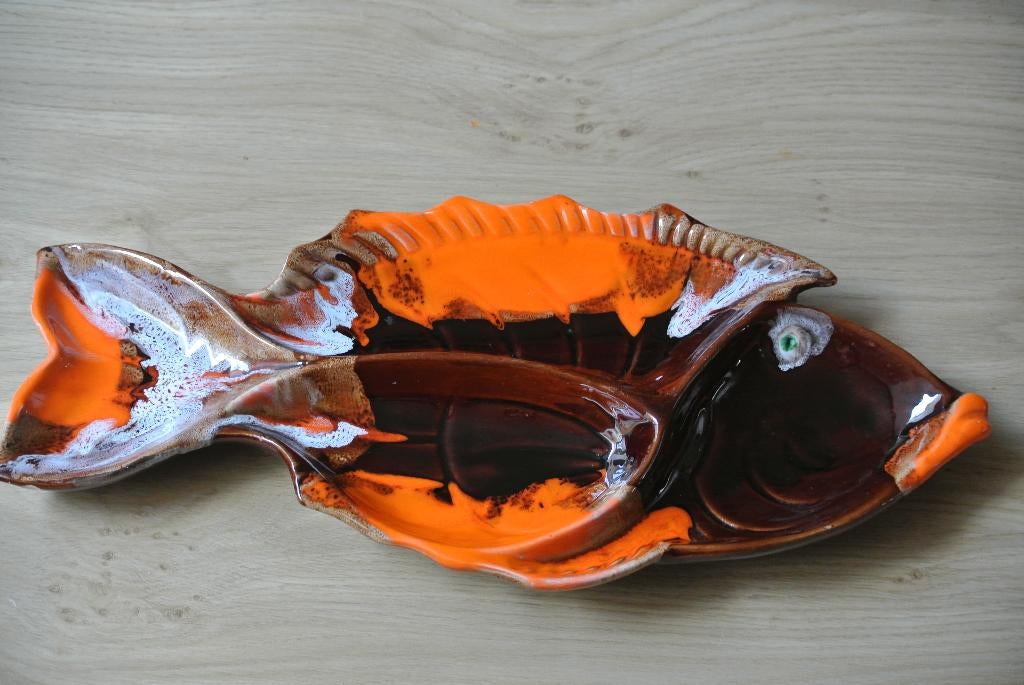 Plat apéritif poisson Vallauris, Antiquités & Art, Antiquités | Céramique & Poterie, Enlèvement