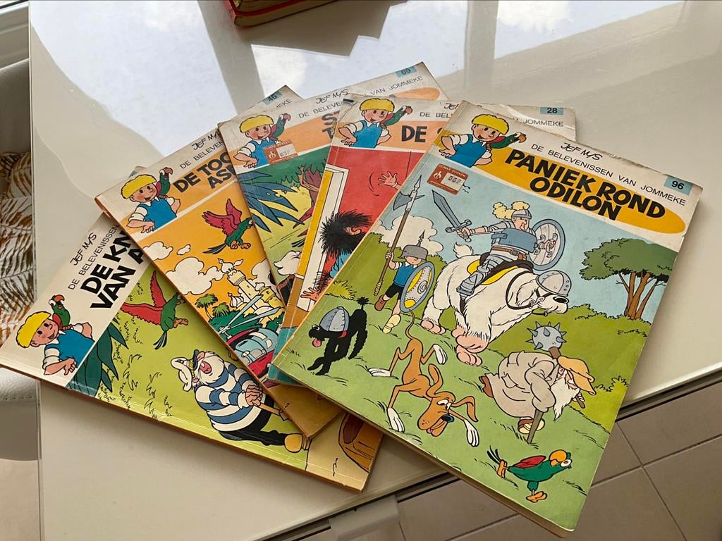 5 stripverhalen van Jommeke, Boeken, Strips | Comics, Ophalen of Verzenden, Zo goed als nieuw