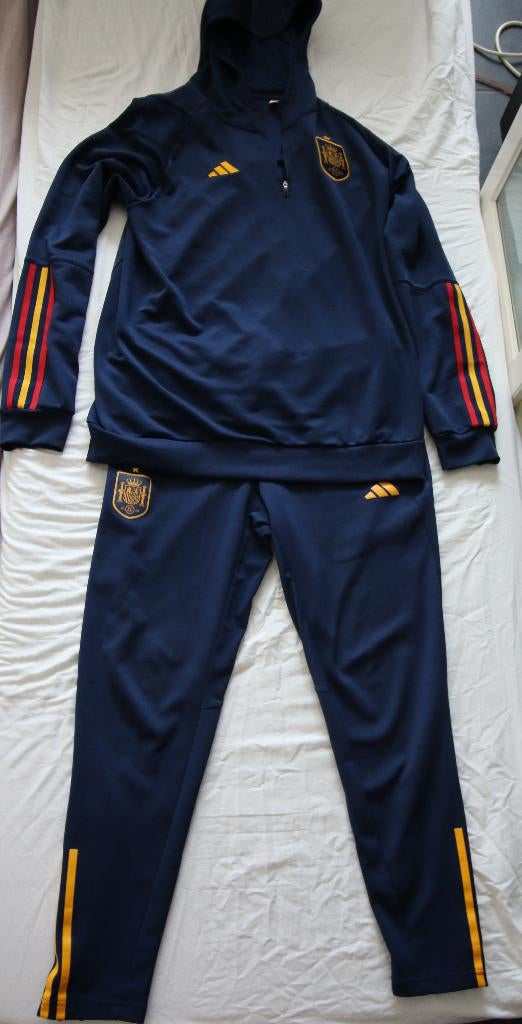 Adidas Spanje Trainingspak Senior, Sports & Fitness, Football, Taille L, Enlèvement, Comme neuf, Survêtement