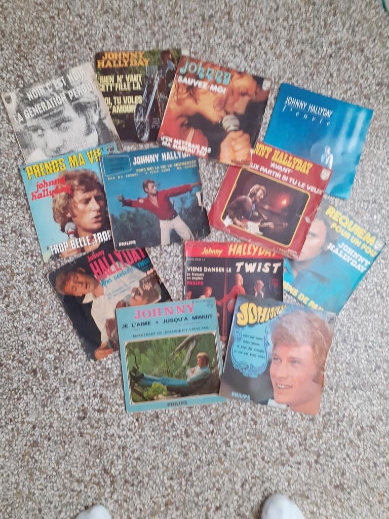 Johnny Hallyday 12 vinyles 45T, Utilisé