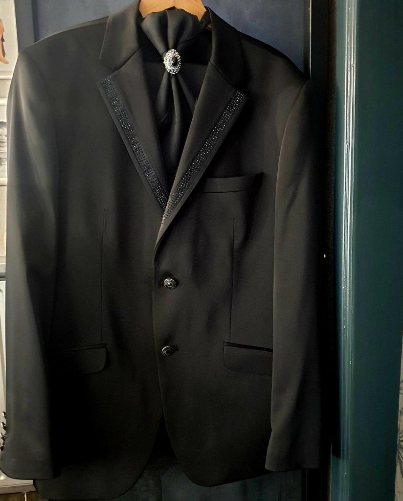 4 delig satijnen herenkostuum, Enlèvement ou Envoi, Comme neuf, Noir