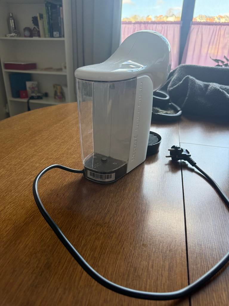 Dolce Gulsto Genio S cafetière, Ophalen, Koffiemachine, Koffiepads en cups, Afneembaar waterreservoir