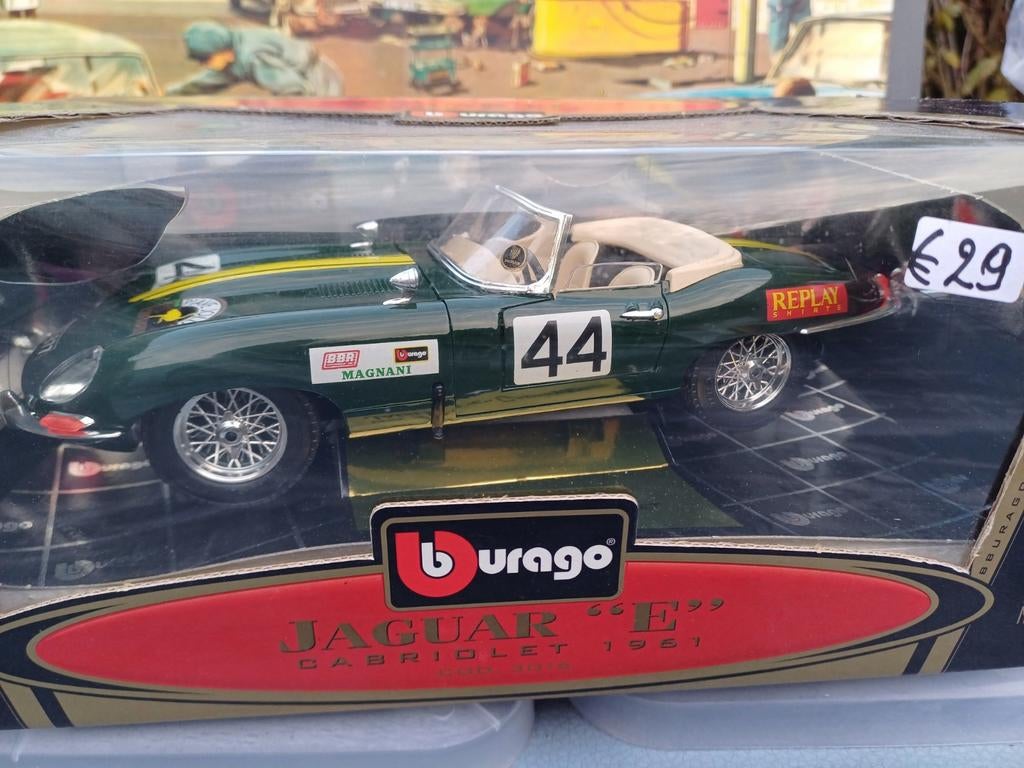 voorbehouden, Hobby en Vrije tijd, Modelauto's | 1:18, Ophalen, Zo goed als nieuw, Burago