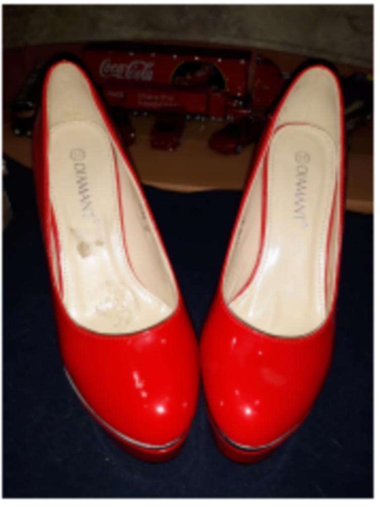 chaussure haut talon 37, Vêtements | Femmes, Enlèvement ou Envoi, Chaussures à haut talons, Neuf, Rouge