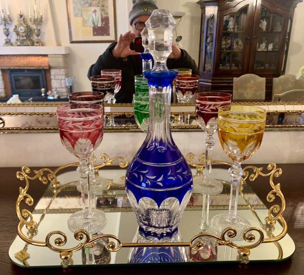 Geslepen kristallen likeur-/karafset met dienblad, Antiek en Kunst, Ophalen