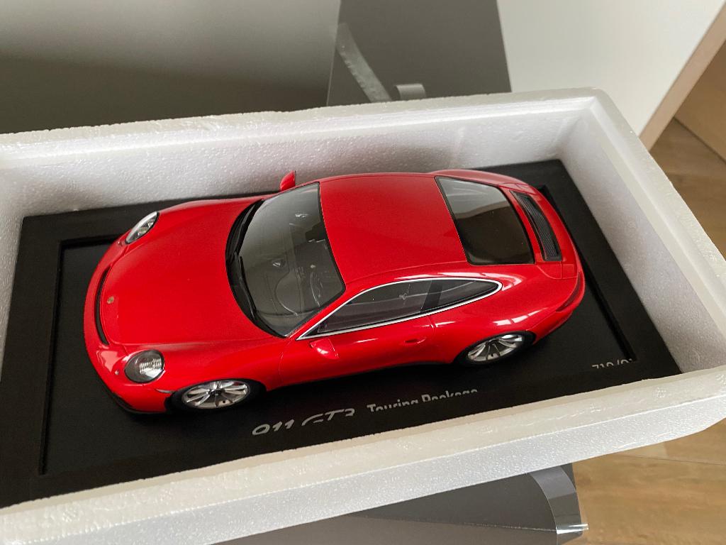 Porsche 991 GT3 Touring -Spark 1/8 (WAP), Hobby en Vrije tijd, Ophalen of Verzenden, Zo goed als nieuw, Auto, Overige merken