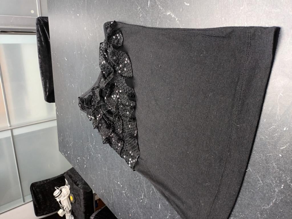 Mooi one shoulder topje, Ophalen, Zo goed als nieuw, Maat 38/40 (M), Zwart