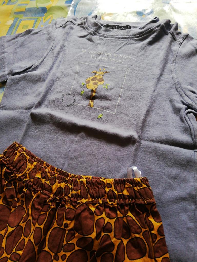 Pyjama enfant. Jusqu'au Lever du Jour. Taille 6ans., Ophalen of Verzenden, Zo goed als nieuw