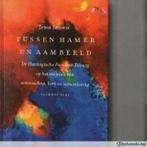 Tussen hamer en aanbeeld tessa leesen 405 blz, Ophalen of Verzenden, Zo goed als nieuw
