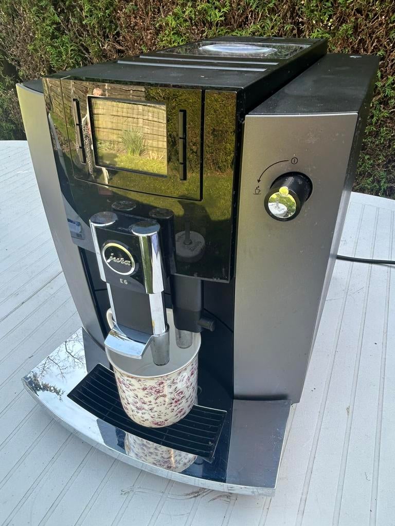 JURA E6 goede staat incl filters, Elektronische apparatuur, Ophalen, Koffiebonen