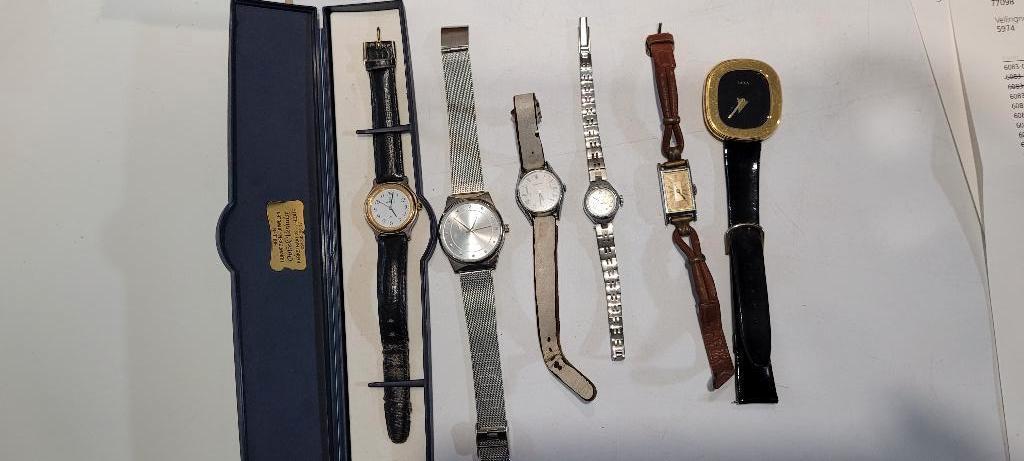 lot oude vintage uurwerken (10iv283/18), Antiek en Kunst, Ophalen of Verzenden