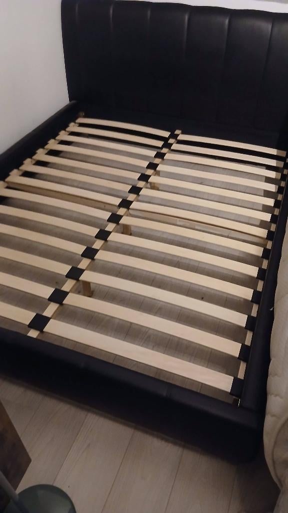 Bed, Huis en Inrichting, Slaapkamer | Bedden, Ophalen, Zwart, Tweepersoons, Zo goed als nieuw