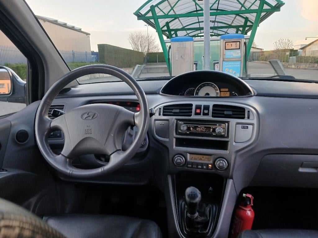 HYUNDAI MATRIX/1500cc BENZINE.FULL GEKEURD/GARANTIE, Auto's, Hyundai, Matrix, Monovolume, Zwart, Bedrijf