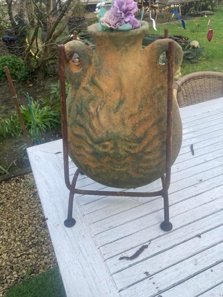 Terracotta kruik op staander, Antiek en Kunst, Ophalen
