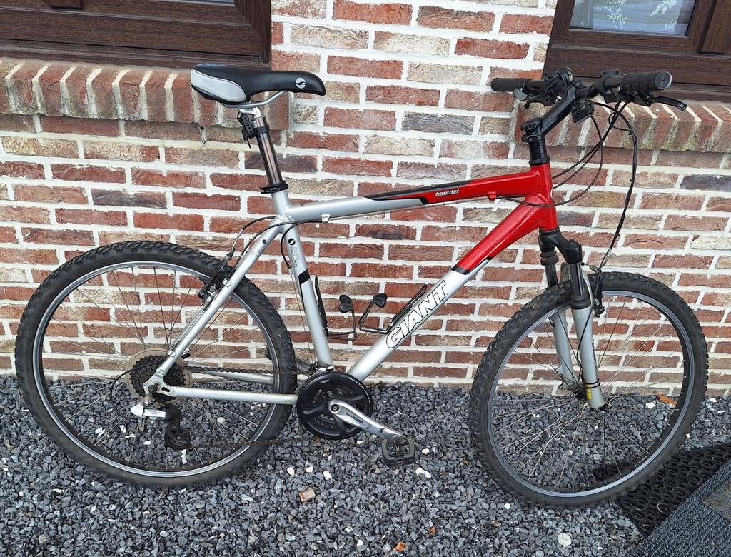Mountainbike giant boulder aluxx 6000, Fietsen en Brommers, Ophalen, Giant