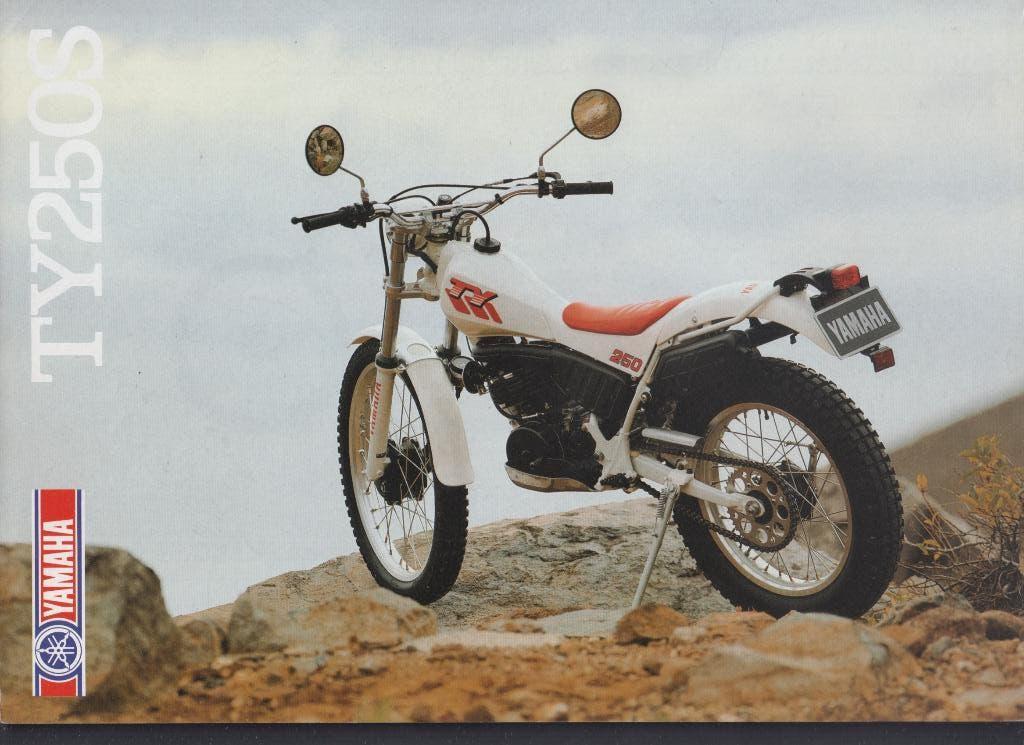 1988 Moto Yamaha TY250S Trial brochure publicitaire, Livres, Motos, Utilisé, Envoi
