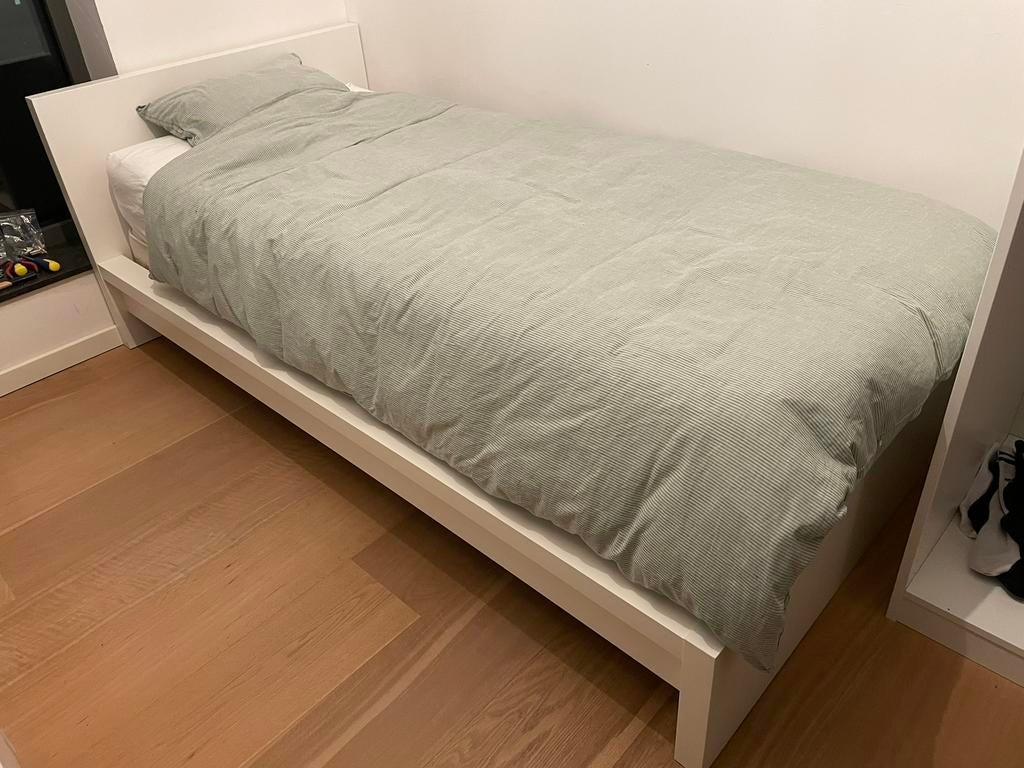 Bed malm met beka matras, Ophalen, Gebruikt, 90 cm, Eenpersoons