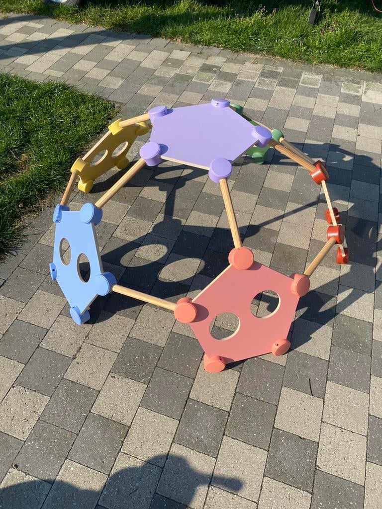 Houten kinderspeeltuig, Ophalen, Zo goed als nieuw