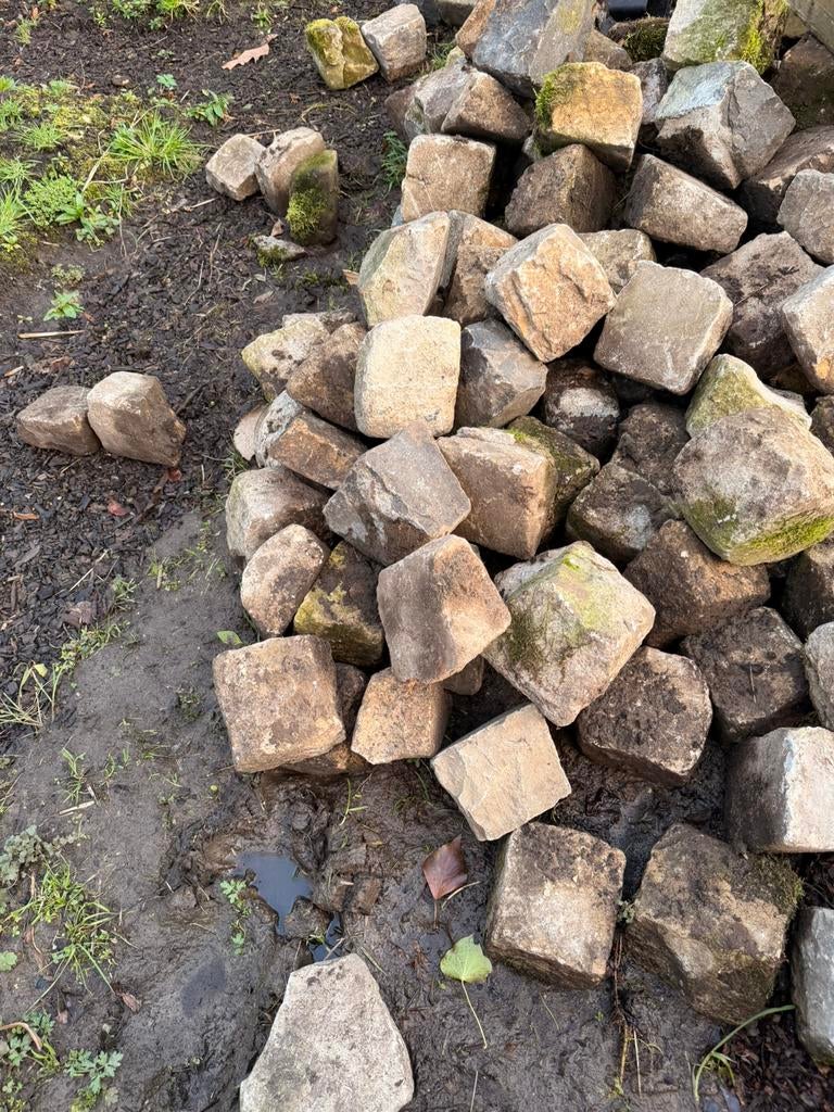 Kasseien Belgische Porfier, Ophalen, Zo goed als nieuw